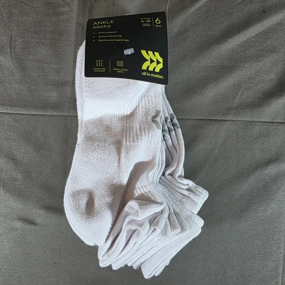 All in Motion Womens White Ankle Socks 6 Pack Arch Support Cushioned Size 4-10
